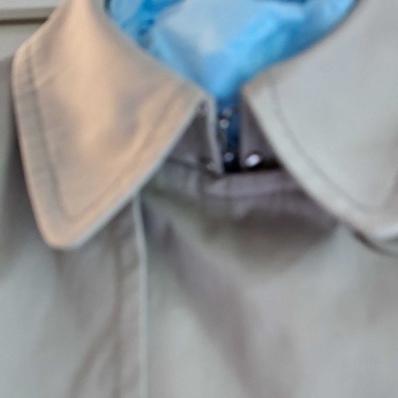 💖HP💖 Banana Republic Water Resistant Trench Coat - Picture 5 of 7